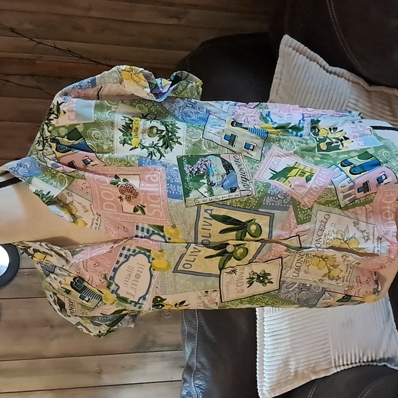 Jane and Delancey Frech Graphic Button Down Shirt Size S - Picture 3 of 9